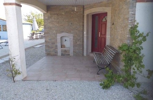 Saint-Valerien House | Family home with heated pool