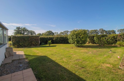 Prinquiau House | Family home with large garden. Pets welcome!