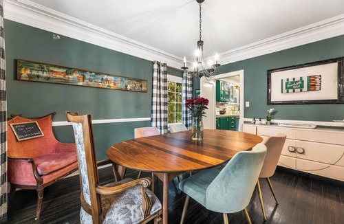 Greater Wilshire - Hancock Park House | Family Home with Office & GuestSuite In Hancock Park