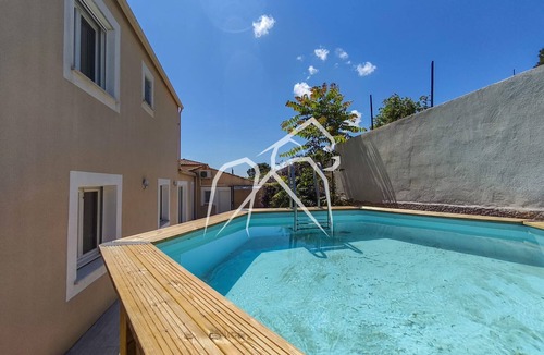 Cournonsec House | Family home with pool 15mns from the Mediterranean!
