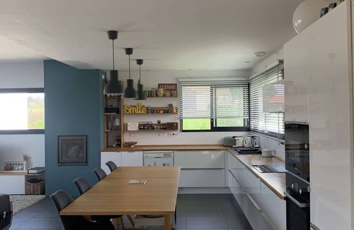 Castres House | family home with pool