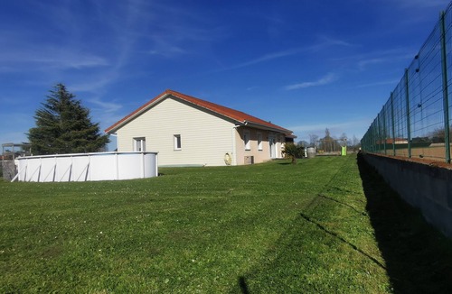 Juillan House | Family home with pool