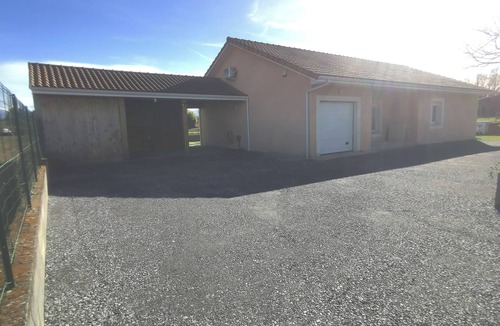 Juillan House | Family home with pool