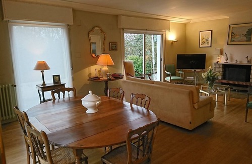 Auray House | FAMILY HOUSE AURAY