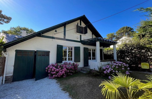 La Baule-Escoublac Villa | Family house in Basque style with annex - Beach less than 600 m!