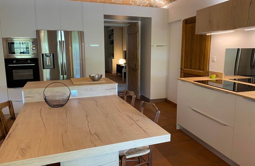 Barjac House | Family house sleeps 11, rest and relaxation