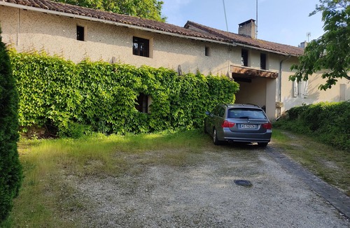 Neuvic House | Family house, sleeps 6/8, pets welcome