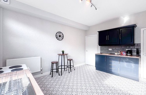 Castleford House | Family I Relocation I Groups