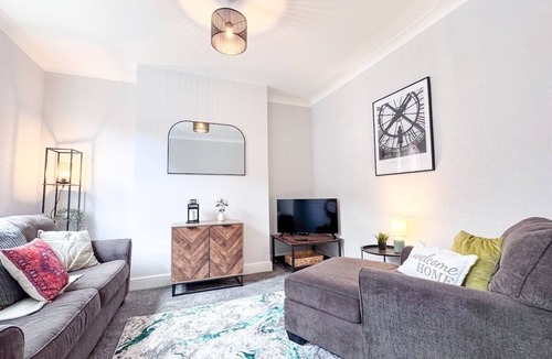 Castleford House | Family I Relocation I Groups