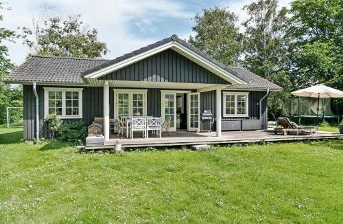 Hundested House | Family Idyll Near Kikhavn Beach