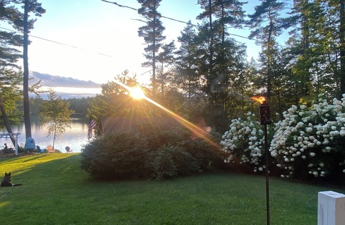 Washington House | Family Lakefront Cottage