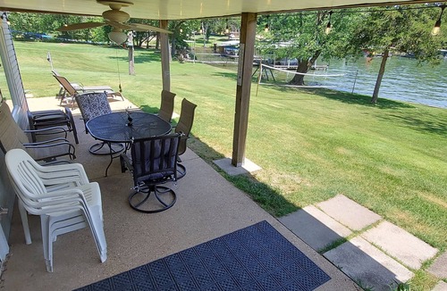 Camdenton House | Family Lakefront, Great View, Big Yard & dock, Kayaks, Patio, firepit, Fish Swim