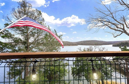 Kaiser Condo | Family Lakefront Oasis – Picture Perfect Retreat!