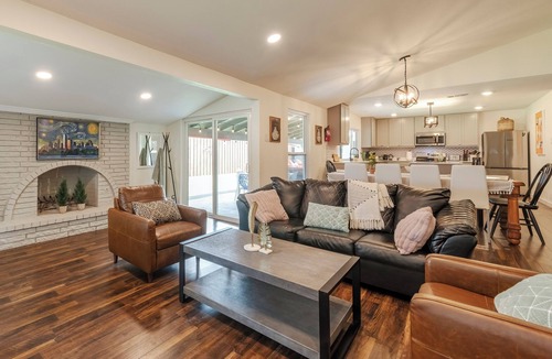 The Colony House | Family & Large Group - Backyard Heaven, Game room, Mini Golf, Private Pool