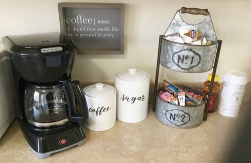 Racine House | Family Living! Professionally Cleaned, Self Check In - Sleeps 10