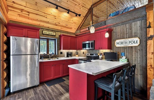 Danbury Cabin | Family Log Cabin - Lake, Golf, Pool, Hike, Ski-ATV & Game Room - Northwoods WI