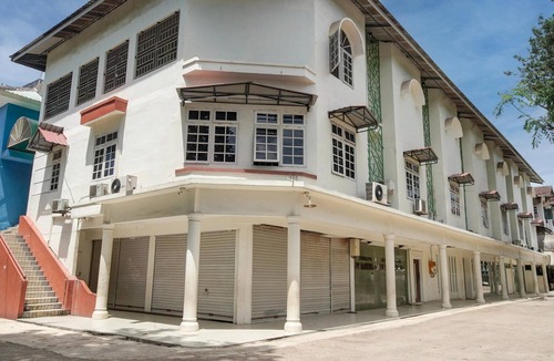 Batam House | Family Luxury Suite W/Free WiFi and Parking