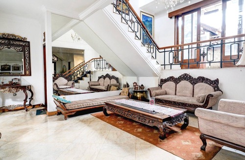 Bandung House | Family Luxury Suite W/Free WiFi and Parking