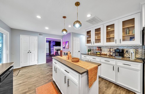 South Shore Harbour House | Family Luxury Villa w/Pool & Game Room Pet OK