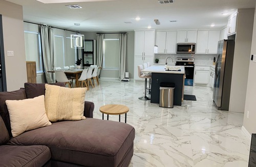 Fort Worth House | Family Modern Comfy Home in DFW