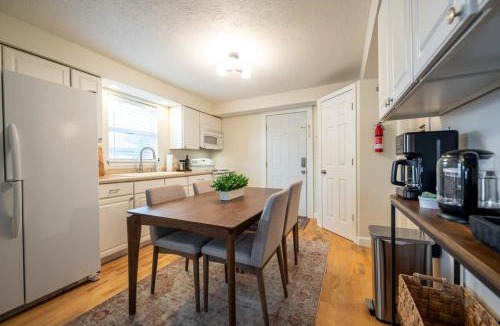 Greenwood House | Family Neighborhood - Full Yard - Parking
