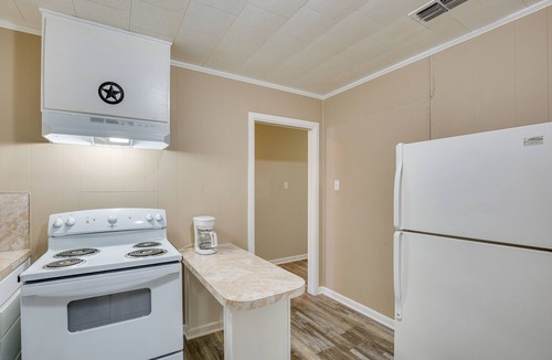 Overton House | Family Overton Vacation Rental ~ 21 Mi to Tyler!