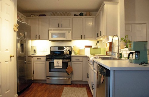 Kyle House | Family Pet Friendly 3-bedroom Vintage Inspired house in Kyle - Plum Creek