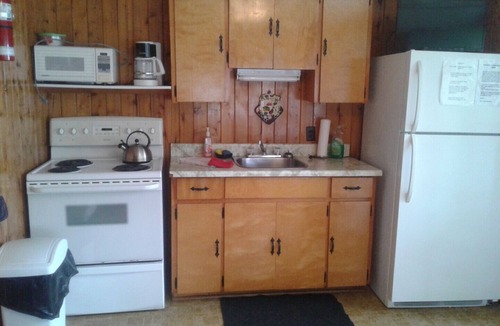 Port Loring Cottage | "FAMILY & PET FRIENDLY RETREAT" with lakefront view #3