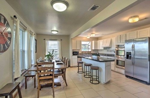 Briarcliff House | Family & Pet Friendly LAKE TRAVIS Retreat! Fenced Yard/Views/Trails/Golf/Deer!