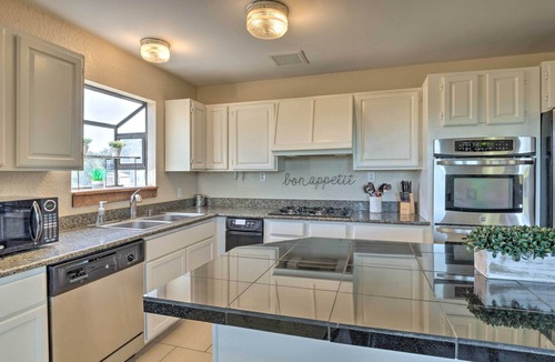 Briarcliff House | Family & Pet Friendly LAKE TRAVIS Retreat! Fenced Yard/Views/Trails/Golf/Deer!