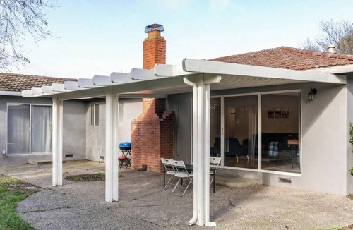 Foothill Farms House | Family, Pet & Long Vacation Friendly, Fenced Yard