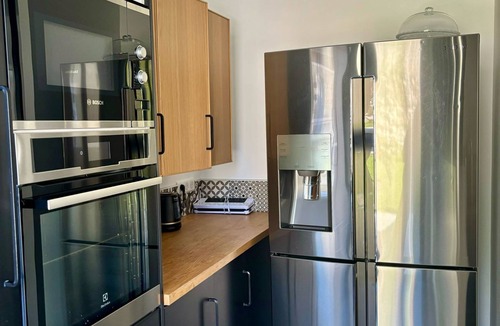 Les Pennes-Mirabeau House | Family pool house between Aix & Marseille