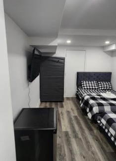 Alcona House | Family Private Room in innisfil