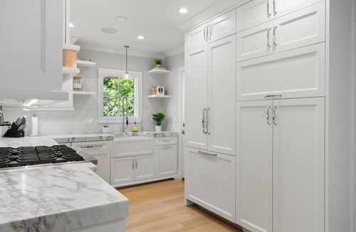 Country Club Estates House | Family Retreat, 3BR each with Ensuite, Lakeside Community