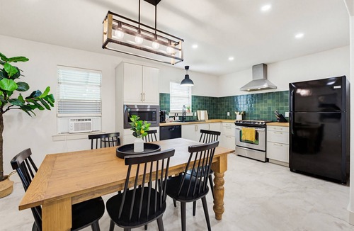 Decatur House | Family-Ready 3BR + Backyard Near the Square