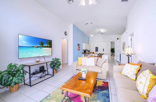 Solana House | Family Resort Home w Pool BBQ Game Room