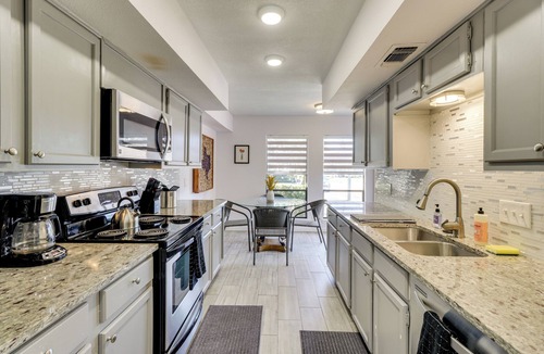 Lakeway Condo | Family Retreat 1/2 Mi to Lake Travis: Pets Welcome
