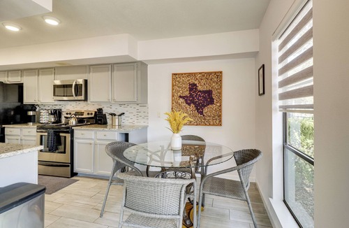 Lakeway Condo | Family Retreat 1/2 Mi to Lake Travis: Pets Welcome