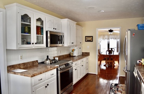 Forest House | Family Retreat 15 minutes from Liberty