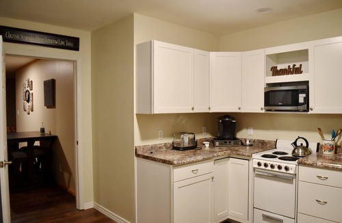 Forest House | Family Retreat 15 minutes from Liberty