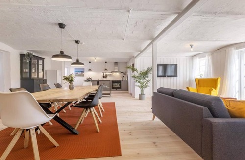 Lonstrup House | Family Retreat by the Sea