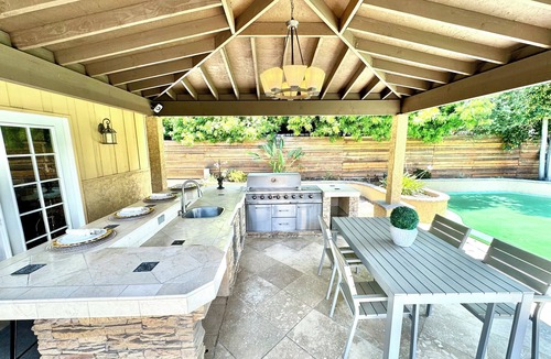 Mount Helix House | Family Retreat - game room & basketball court in La Mesa