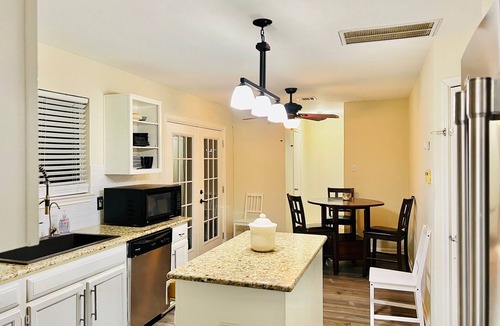 Round Rock House | Family Retreat Near Kalahari-Sleeps 11