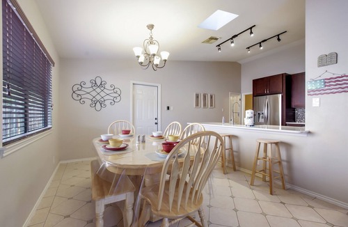 Great Northwest House | Family Retreat! New Kitchen, Large Deck!