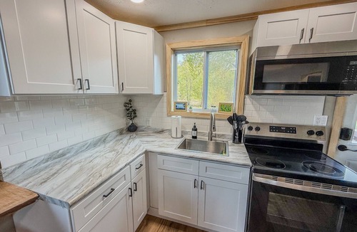 Hammond Cabin | Family Retreat- Newly Renovated!