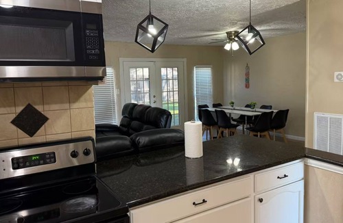 Cypress House | Family Retreat: Patio, RokuTV, Sleeps 10