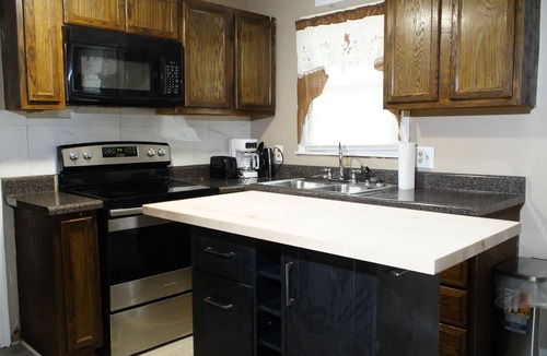 Leslie Estates House | FAMILY RETREAT