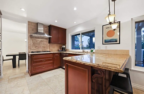Poway House | Family Retreat w/Hot Tub, Big Back Deck & Games!