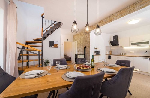 Velim House | Family Retreat with Pool and Terrace