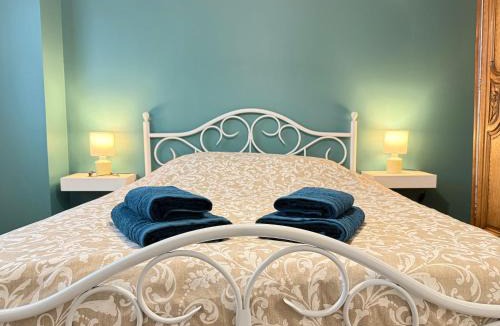 Vaucelles House | Family's Home